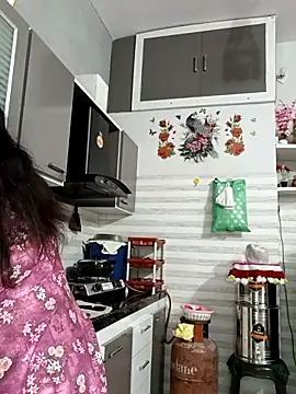 Snapshot of Best-Couple chatting on September 2025 02:27:02 AM Best-Couple online show from September 2025 02:27:02 AM