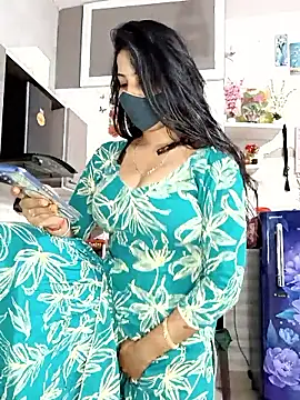 Snapshot of Best-Couple chatting on October 2025 03:14:02 AM Best-Couple online show from October 2025 03:14:02 AM