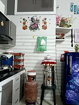 Snapshot of Best-Couple chatting on October 2025 02:44:01 AM Best-Couple online show from October 2025 02:44:01 AM