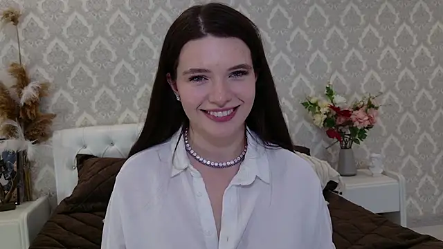 Snapshot of Nellie_Medina chatting on January 2025 03:56:02 AM Nellie Medina online show from January 2025 03:56:02 AM