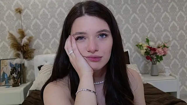 Snapshot of Nellie_Medina chatting on January 2025 10:48:01 PM Nellie Medina online show from January 2025 10:48:01 PM