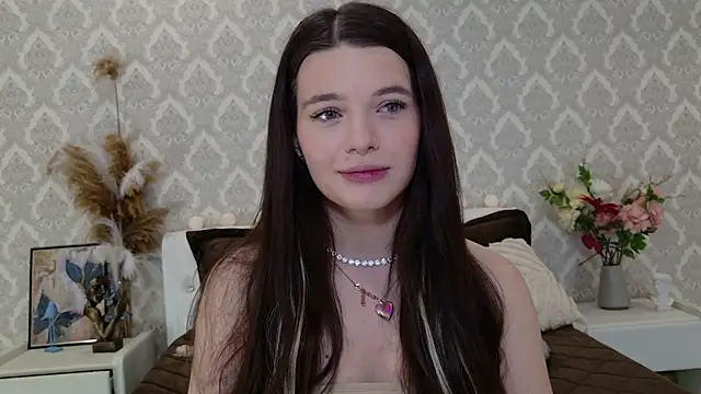 Snapshot of Nellie_Medina chatting on February 2025 01:24:01 AM Nellie Medina online show from February 2025 01:24:01 AM