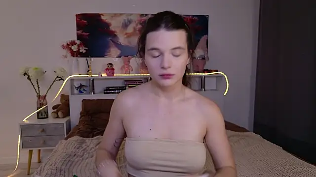 Nellie Medina online show from July 2026 07:00:02 PM