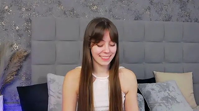 Snapshot of TheEmma chatting on February 2025 12:37:01 PM TheEmma online show from February 2025 12:37:01 PM