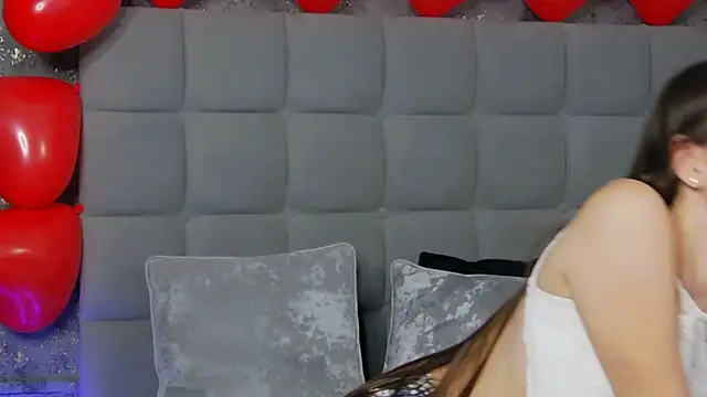 Snapshot of TheEmma chatting on February 2025 12:38:02 PM TheEmma online show from February 2025 12:38:02 PM