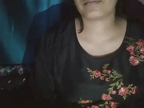 Hot-shanvi online show from October 2025 05:35:01 PM