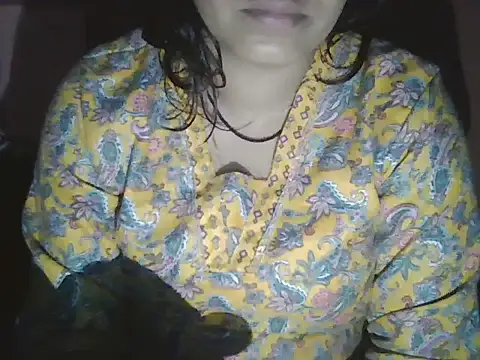 Snapshot of Hot-shanvi chatting on February 2026 11:11:02 PM Hot-shanvi online show from February 2026 11:11:02 PM