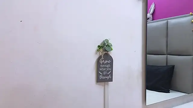 Snapshot of KRYSSTARITTER4 chatting on October 2025 02:28:01 AM KRYSSTARITTER4 online show from October 2025 02:28:01 AM