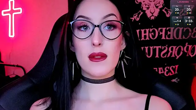 Miss Alice   online show from April 2026 11:37:02 PM