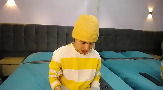 CollinStone online show from January 2025 07:35:02 PM