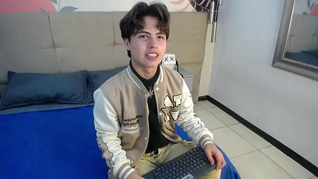 CollinStone online show from March 2025 09:06:02 PM