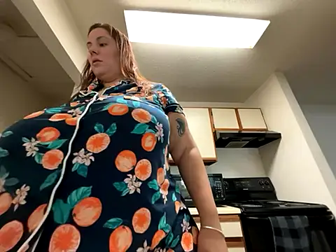 Snapshot of Thickarella420 chatting on October 2025 03:52:01 PM Thickarella420 online show from October 2025 03:52:01 PM