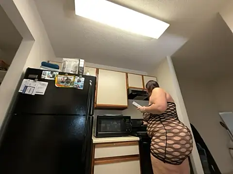 Snapshot of Thickarella420 chatting on October 2025 02:12:01 AM Thickarella420 online show from October 2025 02:12:01 AM