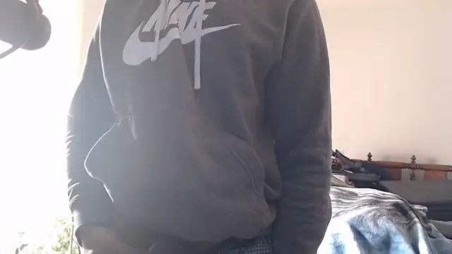 Snapshot of dominatingblacklove chatting on January 2025 03:54:02 AM dominatingblacklove online show from January 2025 03:54:02 AM