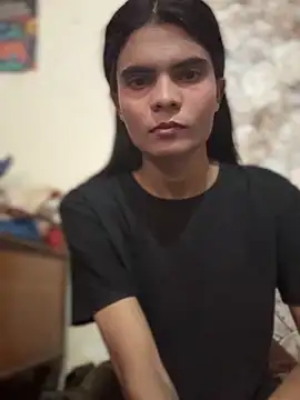 Enna Zarza  online show from May 2026 07:03:01 AM
