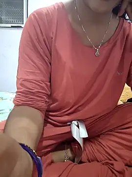lovelygirl4567 online show from May 2026 03:30:01 PM