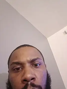 Snapshot of Caliclysm chatting on December 2025 01:38:02 PM Caliclysm online show from December 2025 01:38:02 PM