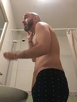 josueswvillaA1 online show from November 2025 07:06:01 PM