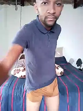 Snapshot of MKbesxxx chatting on March 2025 12:24:01 PM MKbesxxx online show from March 2025 12:24:01 PM