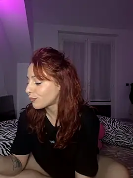 Snapshot of LollyJek_ chatting on December 2025 10:28:02 PM LollyJek online show from December 2025 10:28:02 PM