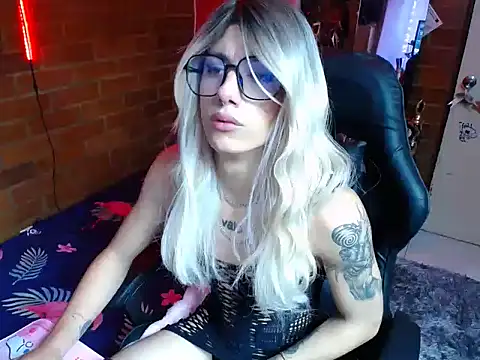 noah420sr online show from March 2025 10:20:02 PM