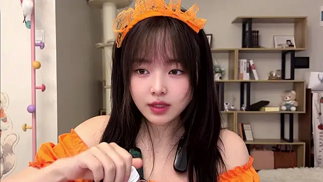 Snapshot of Chenjing0 chatting on October 2025 03:01:02 AM Chenjing0 online show from October 2025 03:01:02 AM