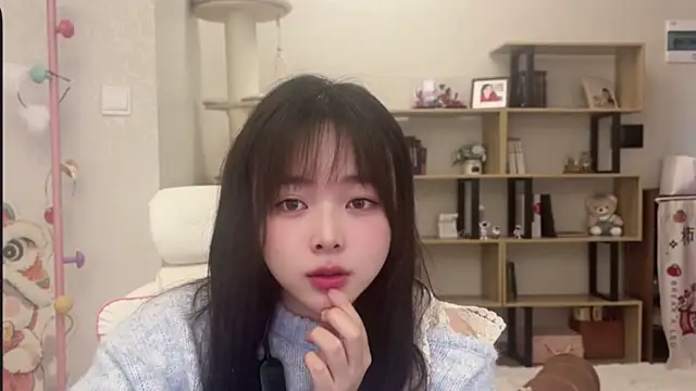 Chenjing0 online show from December 2025 03:34:02 AM