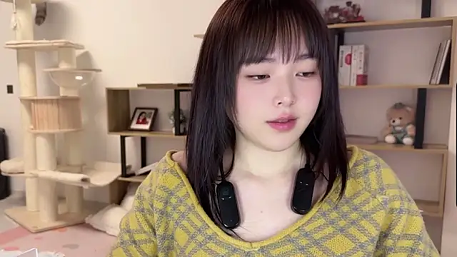 Chenjing0 online show from March 2026 12:55:02 PM