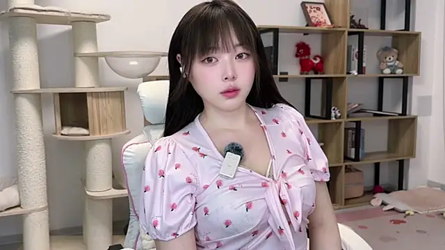 Chenjing0 online show from May 2026 12:12:02 PM