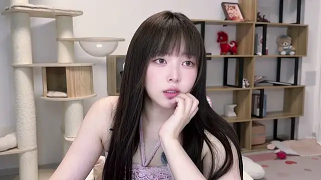 Chenjing0 online show from May 2026 12:33:01 PM