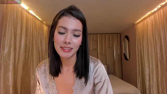 NiaSalvatore online show from December 2025 08:04:02 PM