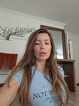 karina warthon online show from May 2026 05:40:02 PM