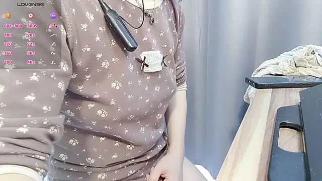 Lucky-xiuxiu online show from November 2025 07:07:01 AM