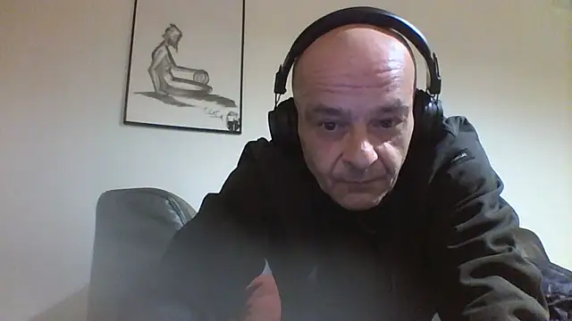 Snapshot of horndude187187 chatting on January 2025 09:41:01 PM horndude187187 online show from January 2025 09:41:01 PM