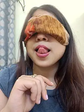 Snapshot of shreya1765 chatting on January 2026 02:33:02 PM shreya1765 online show from January 2026 02:33:02 PM