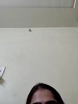 Snapshot of shreya1765 chatting on February 2026 03:07:01 PM shreya1765 online show from February 2026 03:07:01 PM