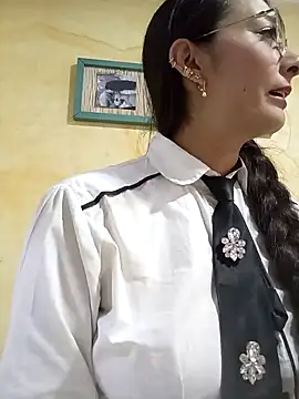 BELLA--26 online show from January 2025 08:49:02 PM