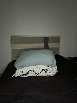 Mia-Fuchs online show from March 2025 10:22:02 PM