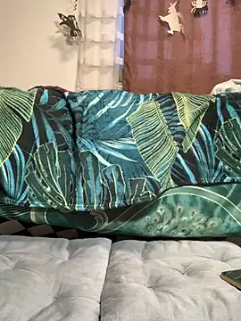 Snapshot of zasmin3 chatting on February 2025 12:04:02 AM zasmin3 online show from February 2025 12:04:02 AM