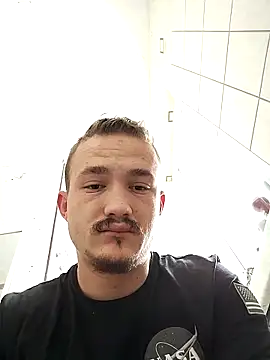 Snapshot of frankthefuck69 chatting on February 2026 12:37:01 PM frankthefuck69 online show from February 2026 12:37:01 PM