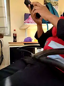 Snapshot of securityhot chatting on January 2025 09:13:01 PM securityhot online show from January 2025 09:13:01 PM