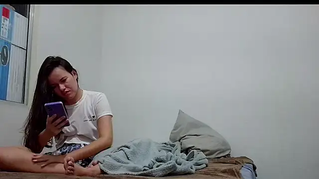 camillebr online show from January 2025 02:42:02 AM