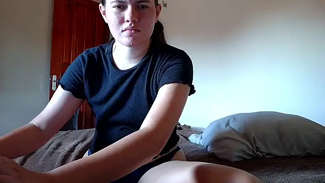 camillebr online show from February 2025 06:37:02 PM