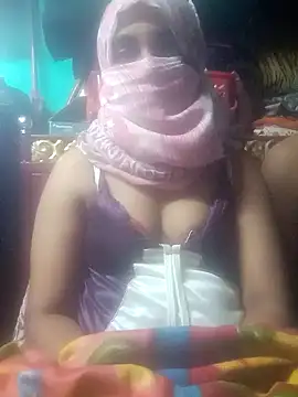 Snapshot of YourHotRandi chatting on January 2026 06:55:02 PM YourHotRandi online show from January 2026 06:55:02 PM