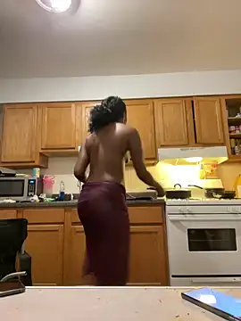 Yoshibaby2670 online show from February 2025 01:41:02 AM