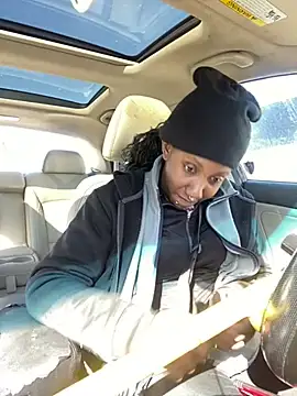 Yoshibaby2670 online show from February 2025 07:03:02 PM