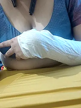 mallupriyapriya online show from September 2025 04:49:02 AM