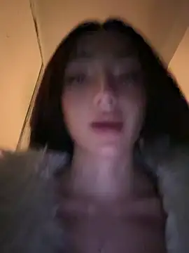 Snapshot of Maddy_Jones chatting on January 2025 06:07:01 PM Maddy Jones online show from January 2025 06:07:01 PM