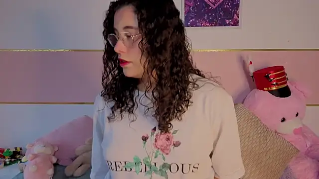 Snapshot of Charlotte__Miller chatting on January 2026 11:48:02 AM Charlotte Miller online show from January 2026 11:48:02 AM