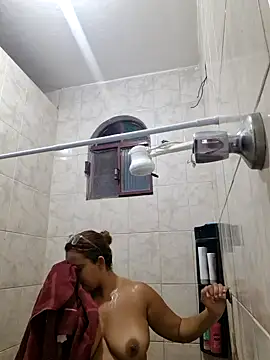 AliceRuivinha2 online show from January 2025 09:50:01 PM